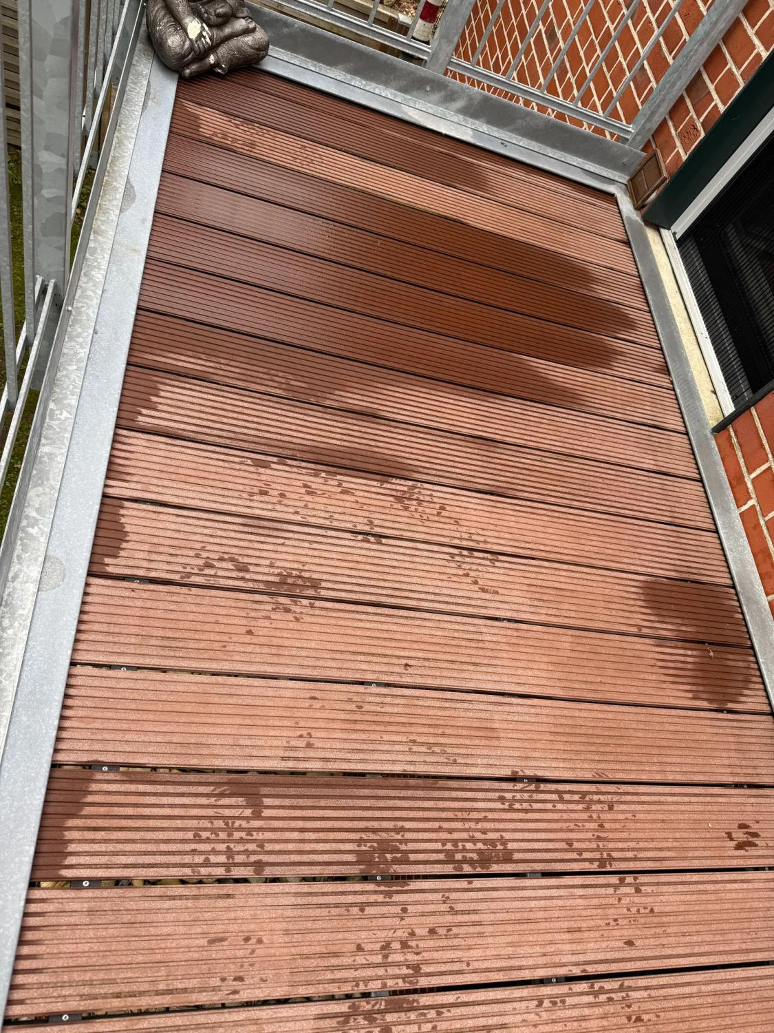 Hausmeisterdienst und Reinigungsarbeiten - Garagenreinigung