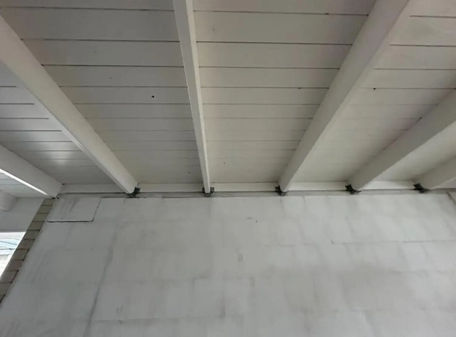 Hausmeisterdienst und Reinigungsarbeiten - Wandreinigung