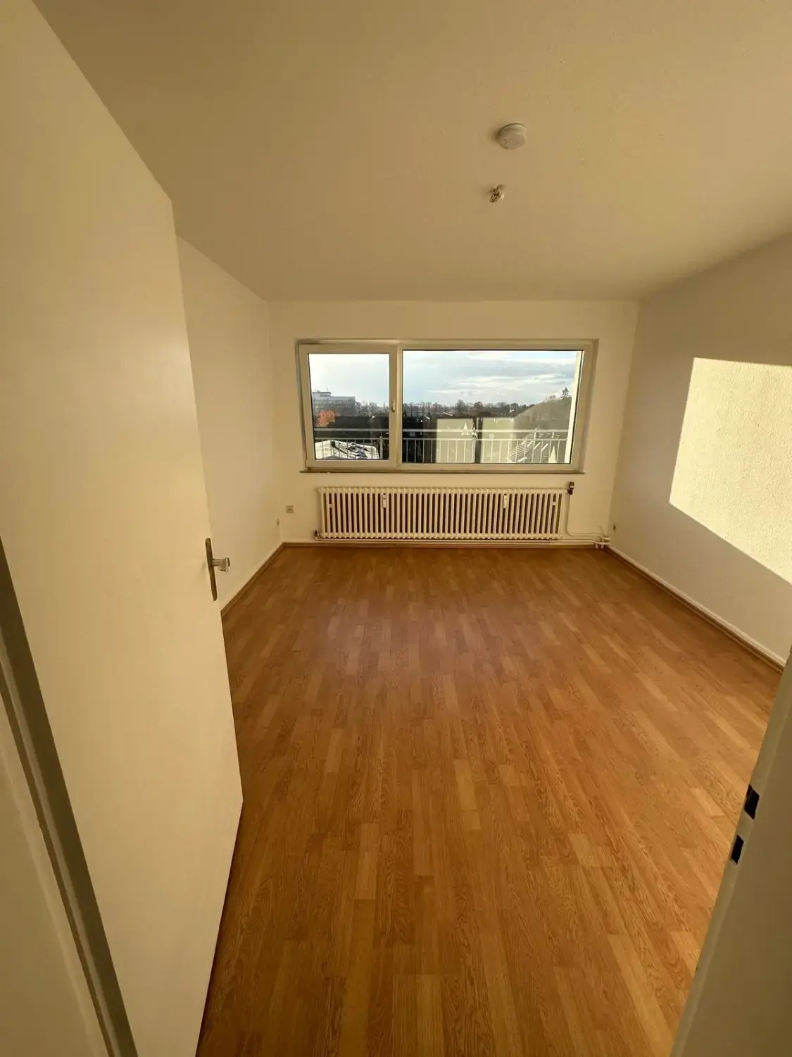 Hausmeisterdienst und Reinigungsarbeiten - Zimmerreinigung